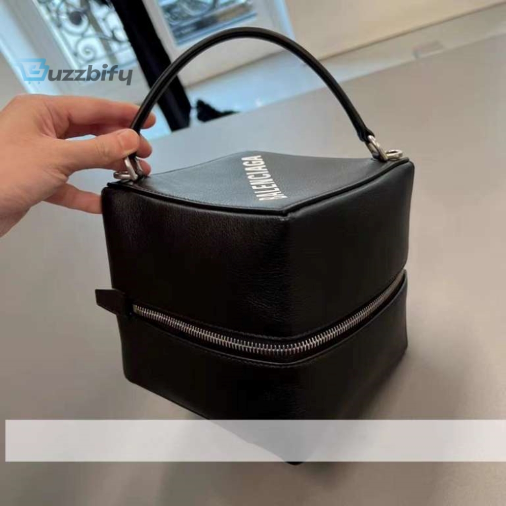 Balenciaga 44 Small Bag Black For Women 6.3In16cm 7481972Aaim1090
