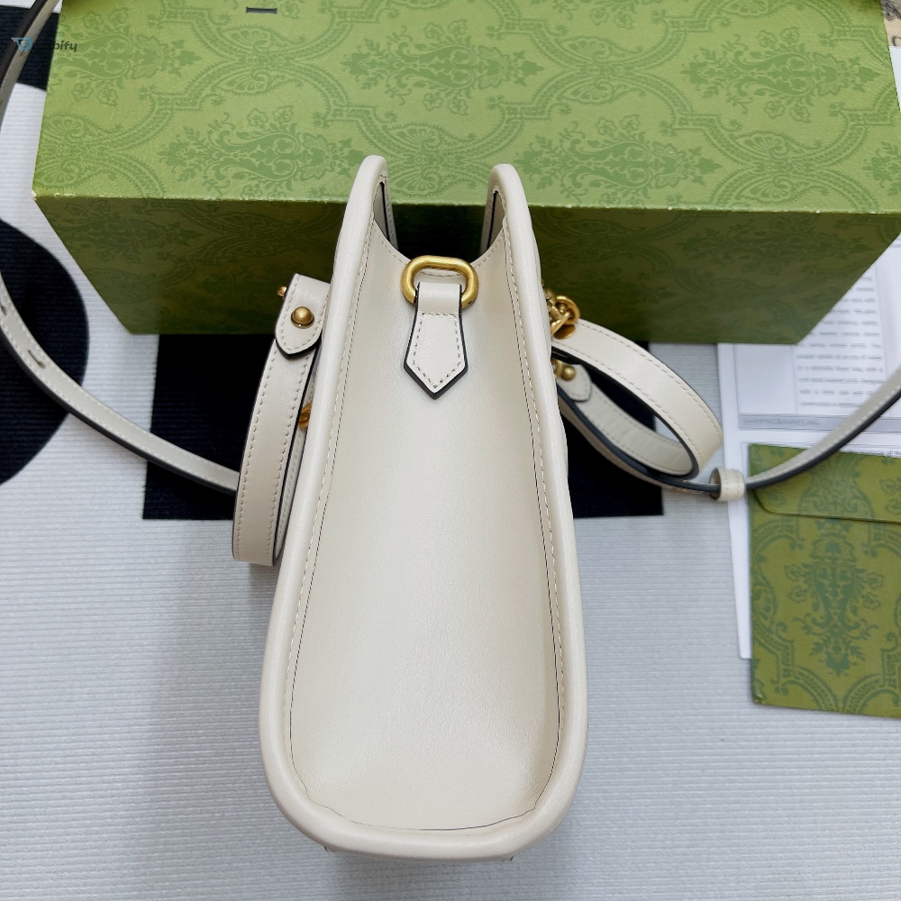 Gucci Marmont Matelasse Mini Bag White For Women, Women’s Bags 7.5in/19cm GG 696123 DTDHT 9022 