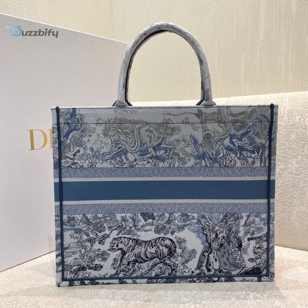 Christian Dior Large Dior Book Tote Blue and White Cornely Embroidery, Blue, For Women Women�s Handbags, Shoulder Bags, 42cm CD M1286ZRGO_M928 