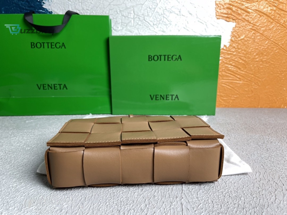 Bottega SUKIENKA Veneta Cassette Acorn, For Women, Women�s Bags 9.1in/23cm 578004VMAY17745 