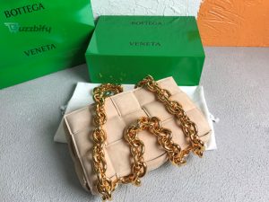 Bottega Veneta The Pouch python clutch bag