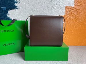 bottega veneta clip bag brown for women womens bags 11in 11 11cm buzzbify 11 11