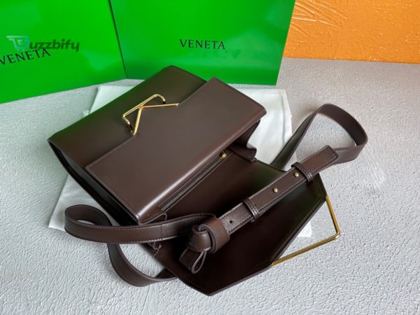 bottega Vendre veneta clip bag brown for women womens bags 9in 5 5cm buzzbify 5 5