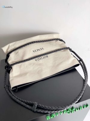 bottega veneta quadronno shoulder bag cream for women 13 13in 13 13cm buzzbify 13 13