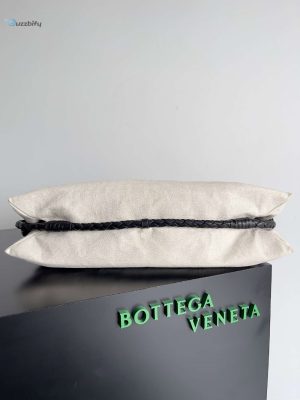 bottega veneta quadronno shoulder bag cream for women 58in 56cm buzzbify 5 5