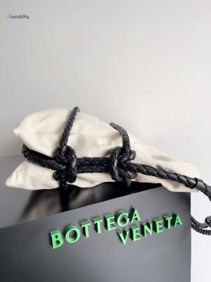 bottega veneta quadronno shoulder bag cream for women 68in 66cm buzzbify 6 6